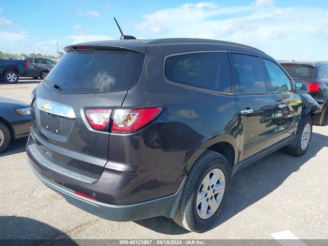 Chevrolet Traverse Ls 2017 1GNKRFKD8HJ283259 Image 4