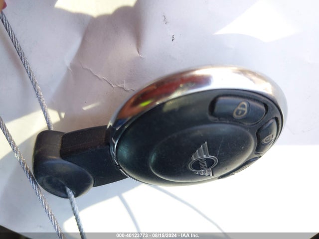 2011 MINI COOPER WMWSU3C54BT097949 Photo 10