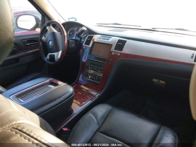1GYS3BEF8ER185887 Cadillac Escalade Luxury