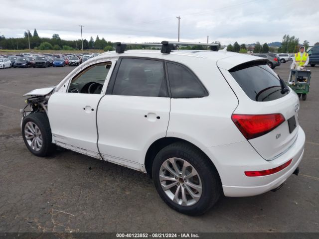 WA1LFAFP7FA058612 Audi Q5 2.0t Premium