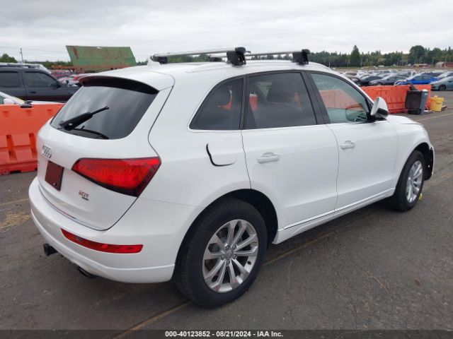 WA1LFAFP7FA058612 Audi Q5 2.0t Premium