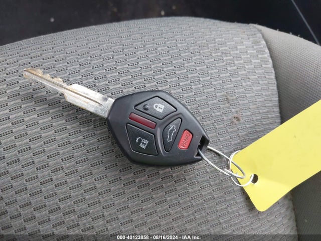 2011 MITSUBISHI GALANT 4A32B2FF0BE021217 Photo 10