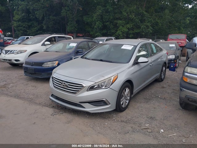 Hyundai SONATA SE 2015 5NPE24AF6FH166691 Image 2