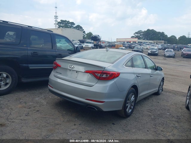 Hyundai SONATA SE 2015 5NPE24AF6FH166691 Image 4