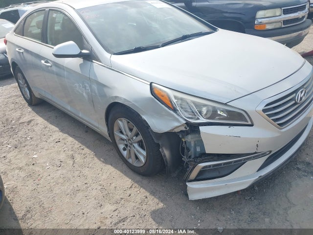 Hyundai SONATA SE 2015 5NPE24AF6FH166691 Image 6