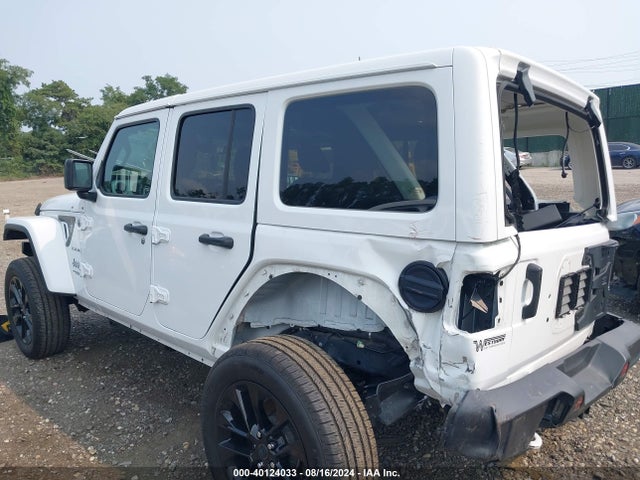 1C4HJXEG9NW120057 Jeep Wrangler Unlimited Sahara 4x4