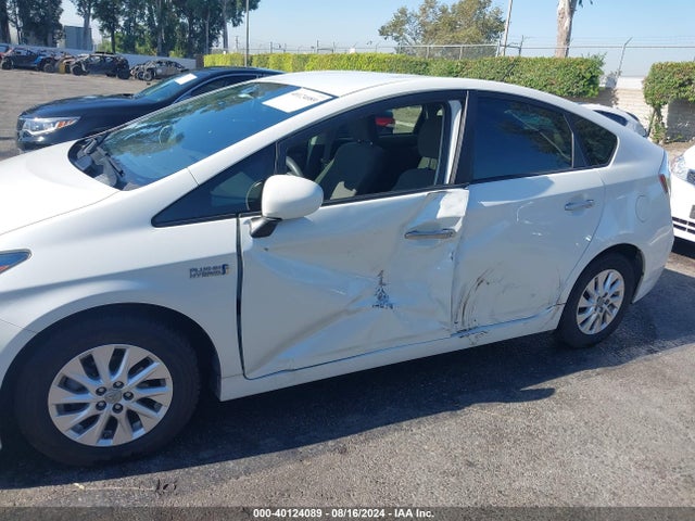 JTDKN3DP4E3061666 Toyota PRIUS PLUG-IN