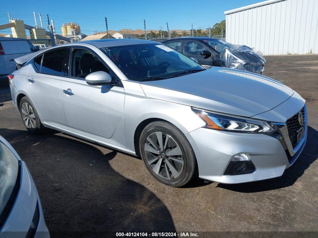 2019 1N4BL4EV9KC230459 main image
