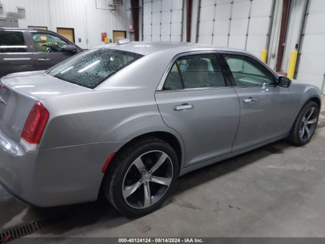 2C3CCAKG5JH160204 Chrysler 300 Limited Awd