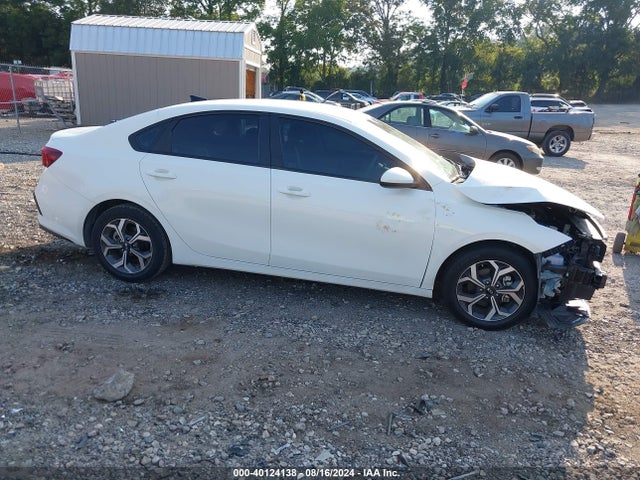 KIA Forte Lxs 2021 3KPF24AD3ME351284 Image 14