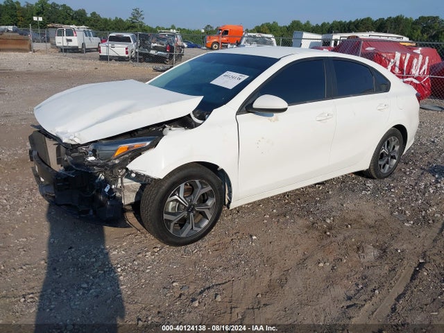 KIA Forte Lxs 2021 3KPF24AD3ME351284 Image 2