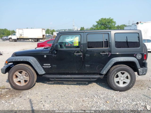 1C4BJWDG5GL202096 Jeep Wrangler Unlimited Sport