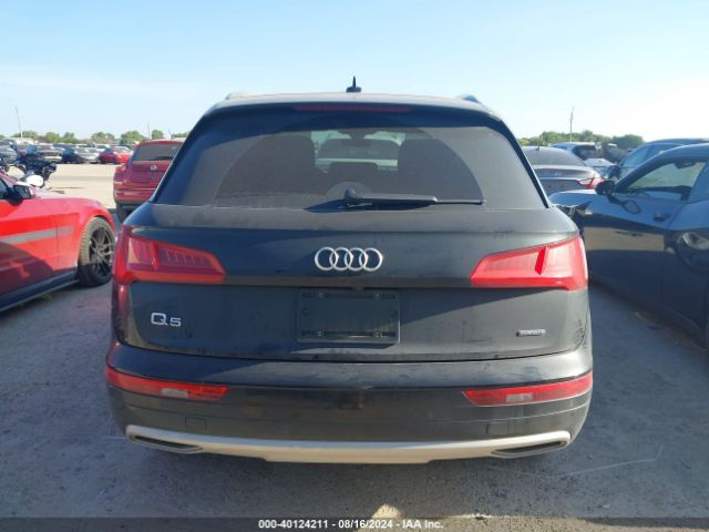 WA1BNAFY5K2121556 Audi Q5 45 Premium