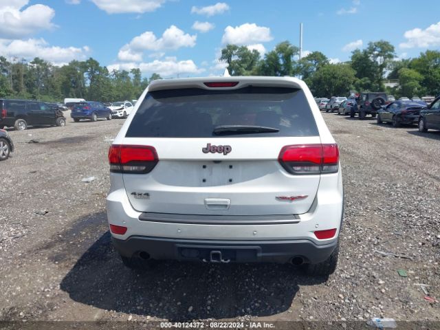 1C4RJFLT2KC849657 Jeep Grand Cherokee Trailhawk 4x4