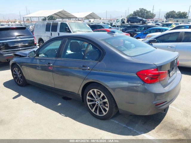 WBA8A9C53JAD26902 BMW 320i