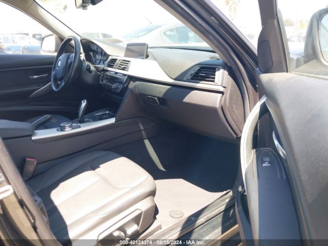 WBA8A9C53JAD26902 BMW 320i