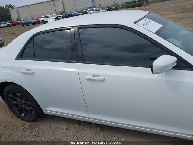 Chrysler 300 300s Awd 2019 2C3CCAGG2KH648892 Image 13