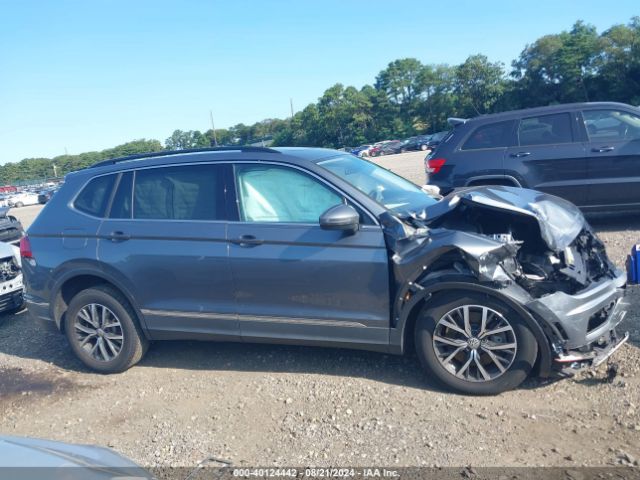 3VV2B7AX1JM222442 Volkswagen Tiguan 2.0t Se/2.0t Sel