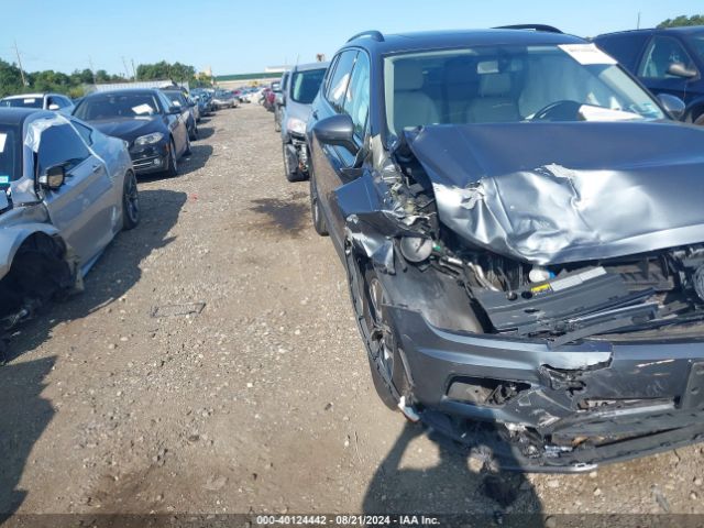 3VV2B7AX1JM222442 Volkswagen Tiguan 2.0t Se/2.0t Sel