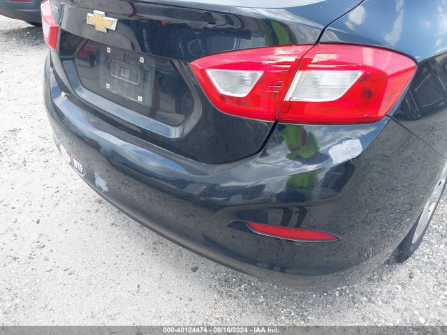 Chevrolet Cruze Ls Auto 2017 1G1BC5SM2H7132234 Image 12