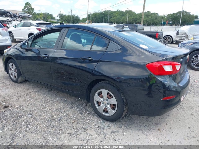 Chevrolet Cruze Ls Auto 2017 1G1BC5SM2H7132234 Image 3