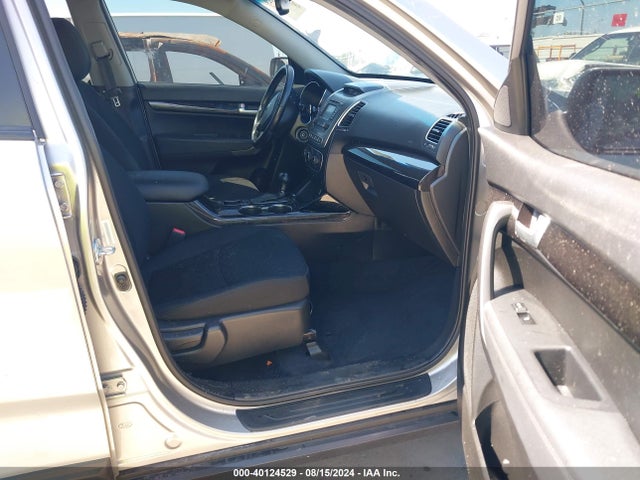 KIA SORENTO LX 2015 5XYKT4A62FG655015 Image 5