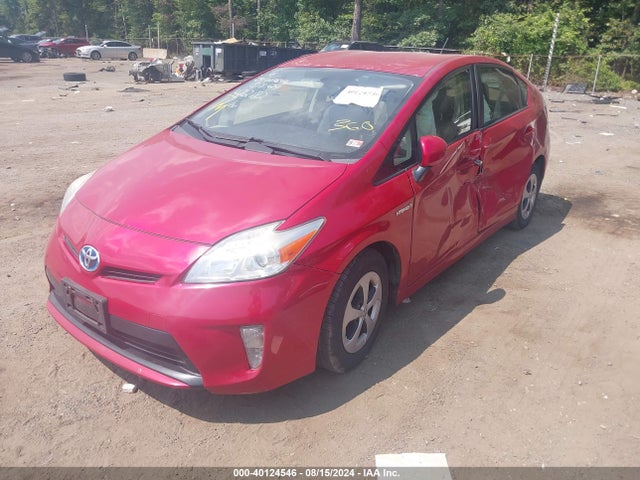 Toyota Prius Three 2015 JTDKN3DU1F0422182 Image 2