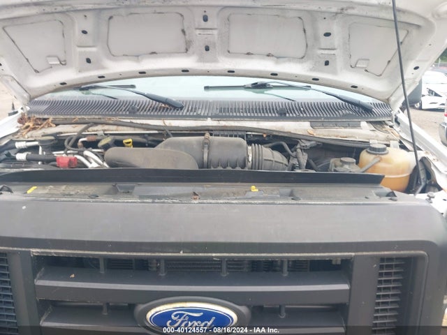 Ford E-250 Commercial 2014 1FTNE2EW1EDA82028 Image 10