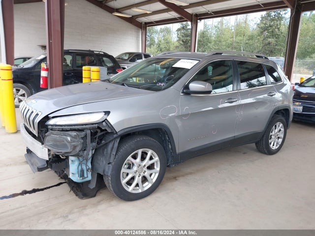 Jeep Cherokee Latitude 2015 1C4PJLCS4FW620995 Image 2