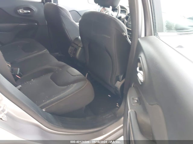 Jeep Cherokee Latitude 2015 1C4PJLCS4FW620995 Image 8