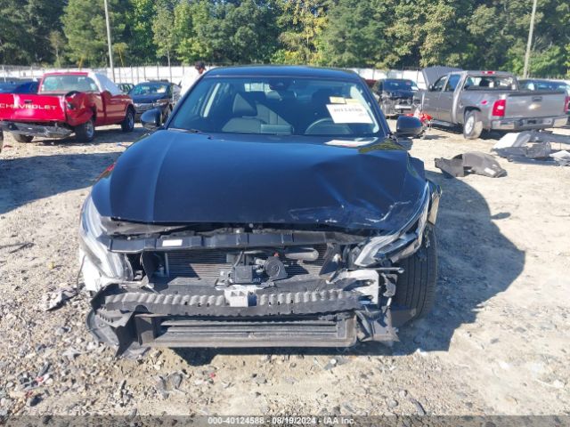 1N4BL4DWXNN302269 Nissan Altima Sv Intelligent Awd