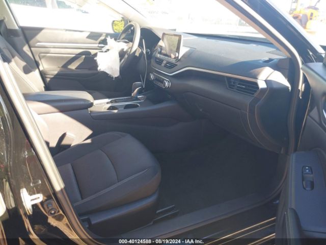1N4BL4DWXNN302269 Nissan Altima Sv Intelligent Awd