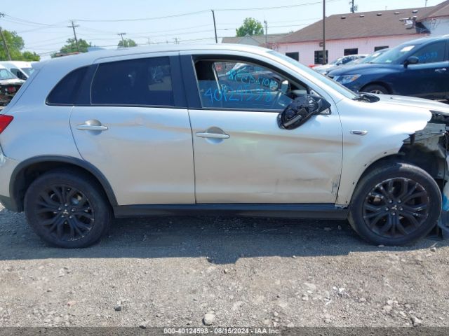JA4AR3AU3KU028684 Mitsubishi Outlander Sport 2.0 Le