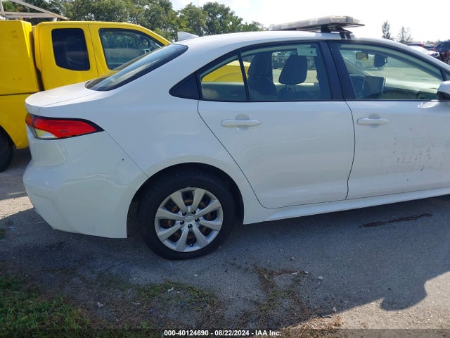 Toyota COROLLA LE 2021 JTDEPMAE5MJ187027 Image 17