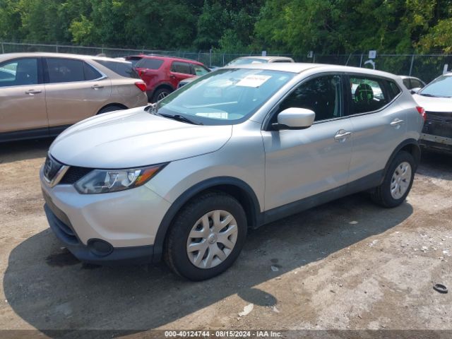 JN1BJ1CR0JW260180 Nissan Rogue Sport S