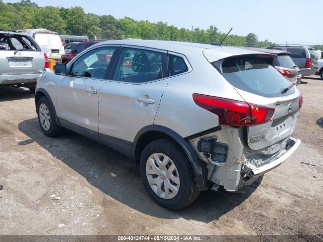 JN1BJ1CR0JW260180 Nissan Rogue Sport S