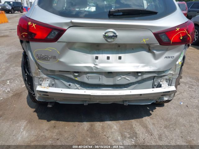 JN1BJ1CR0JW260180 Nissan Rogue Sport S