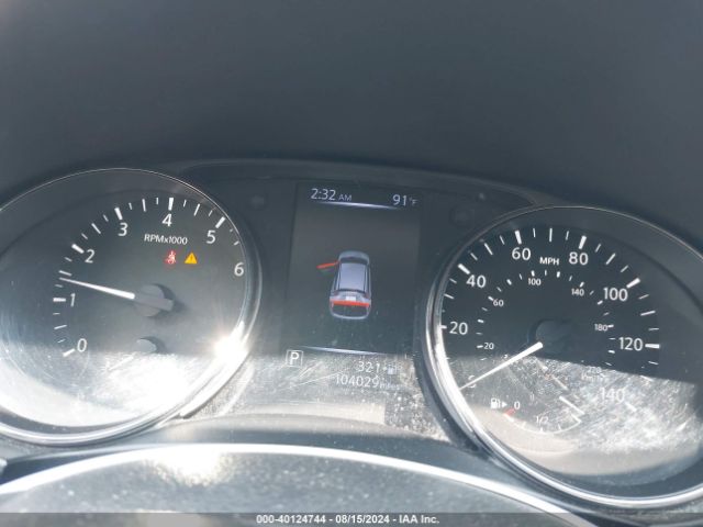 JN1BJ1CR0JW260180 Nissan Rogue Sport S