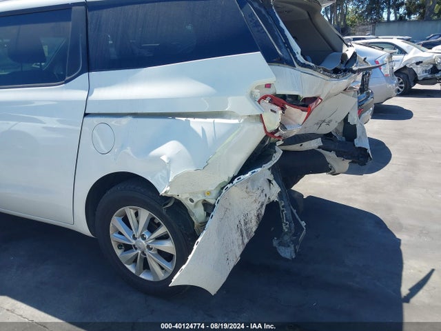 KIA SEDONA LX 2016 KNDMB5C14G6151587 Image 12