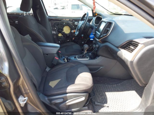1C4PJMCBXHW636238 Jeep Cherokee Latitude 4x4