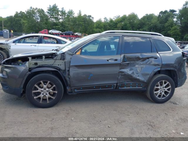 1C4PJMCBXHW636238 Jeep Cherokee Latitude 4x4