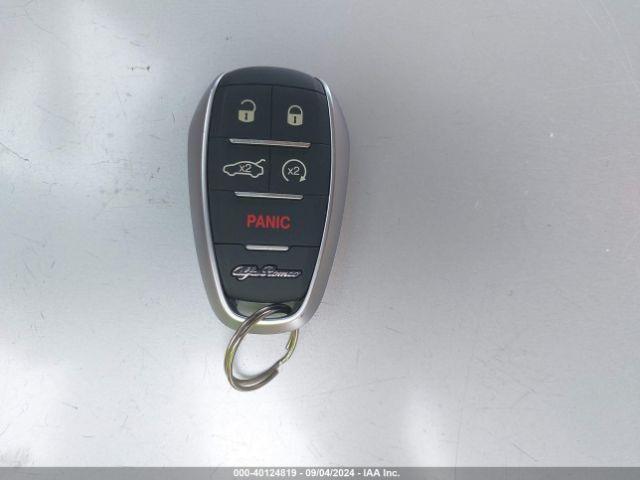 ZARFAMANXM7640342 Alfa Romeo Giulia Rwd
