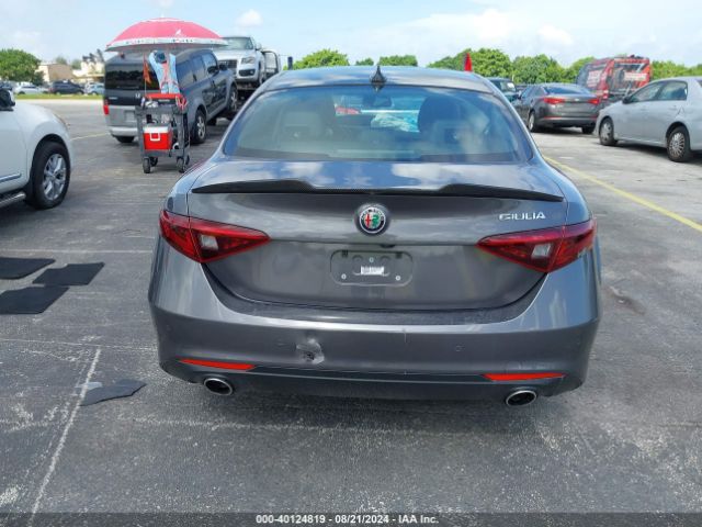 ZARFAMANXM7640342 Alfa Romeo Giulia Rwd