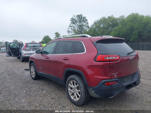 1C4PJMCS0HD217410 Jeep Cherokee Latitude 4x4