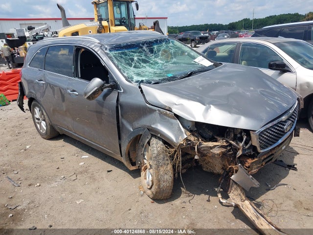 2018 5XYPG4A38JG408137 main image