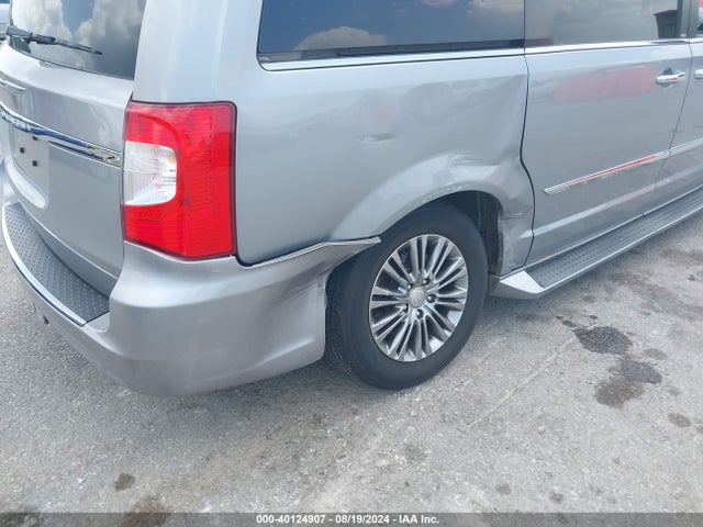 2C4RC1CG0ER198444 Chrysler Town & Country Touring-l