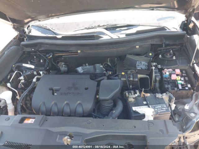 JA4AD2A33HZ050955 Mitsubishi Outlander Es