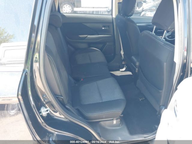 JA4AD2A33HZ050955 Mitsubishi Outlander Es