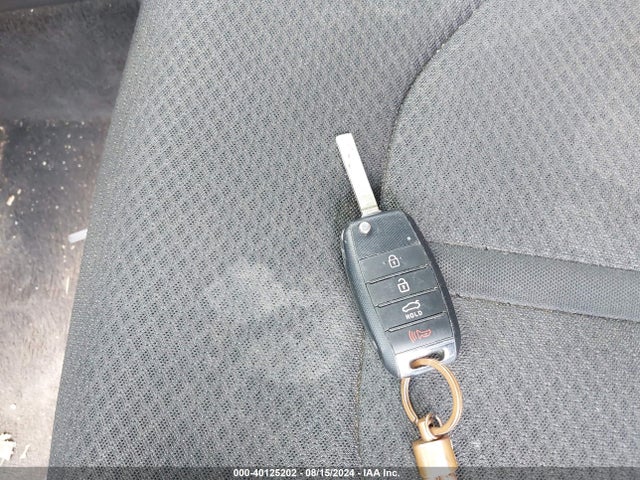 5XXGT4L35JG244889 KIA Optima Lx