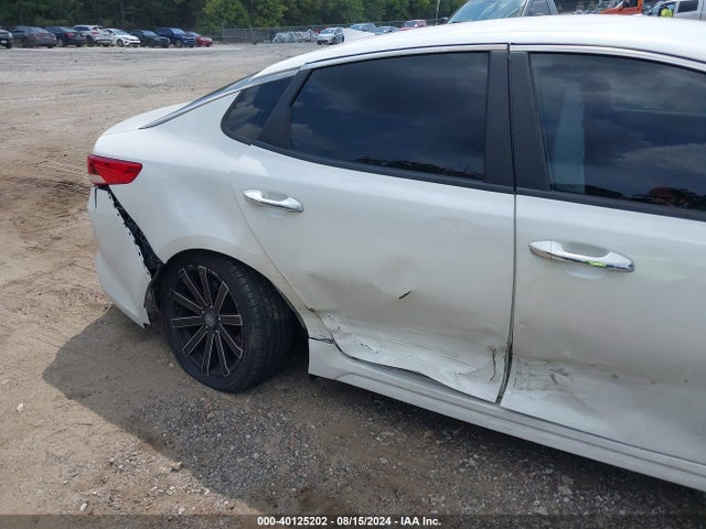 5XXGT4L35JG244889 KIA Optima Lx